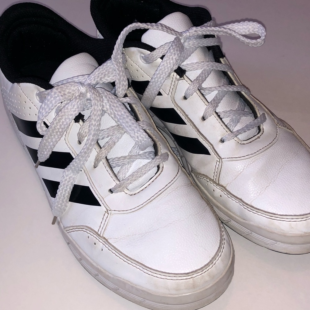 Adidas shoes🦋